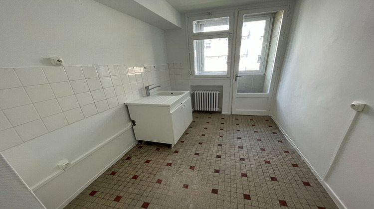Ma-Cabane - Location Appartement SAINT-ETIENNE, 66 m²