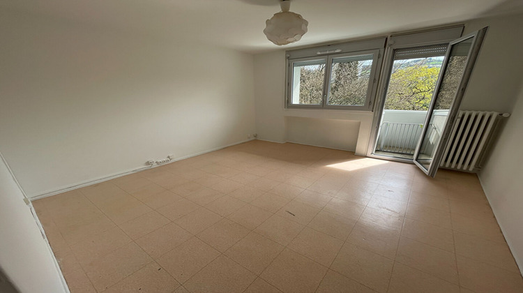 Ma-Cabane - Location Appartement SAINT-ETIENNE, 66 m²