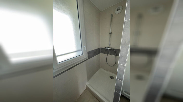 Ma-Cabane - Location Appartement SAINT-ETIENNE, 66 m²