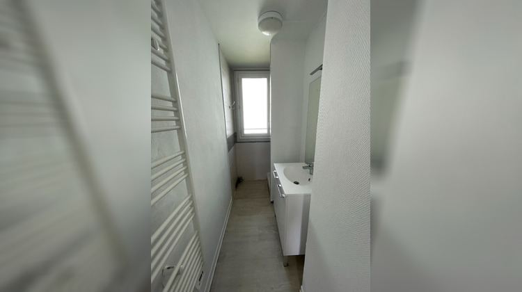 Ma-Cabane - Location Appartement SAINT-ETIENNE, 66 m²