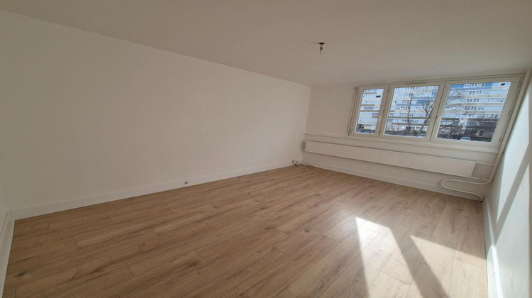 Ma-Cabane - Location Appartement SAINT ETIENNE, 65 m²