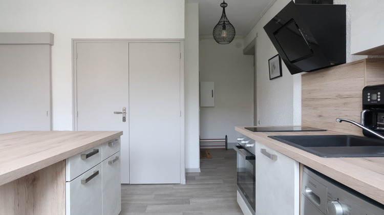 Ma-Cabane - Location Appartement SAINT ETIENNE, 28 m²