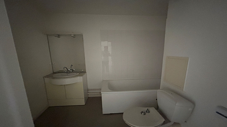 Ma-Cabane - Location Appartement SAINT-ETIENNE, 18 m²