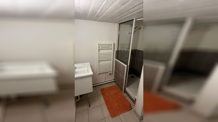 Ma-Cabane - Location Appartement SAINT-ETIENNE-DU-ROUVRAY, 18 m²