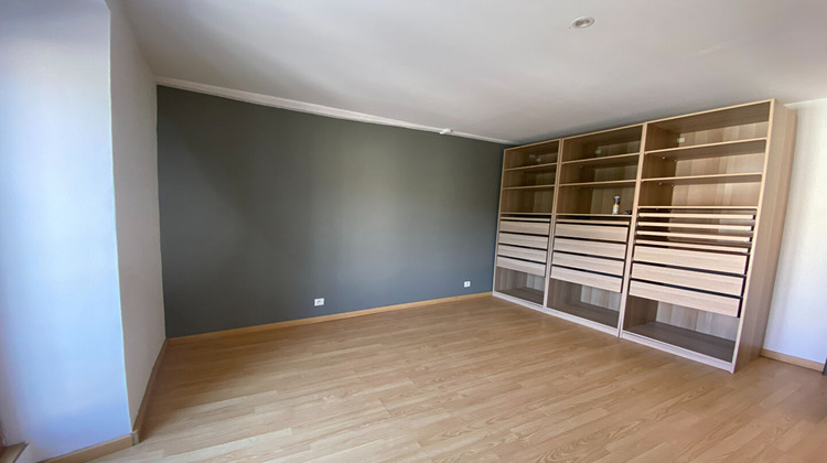 Ma-Cabane - Location Appartement SAINT-FARGEAU-PONTHIERRY, 67 m²