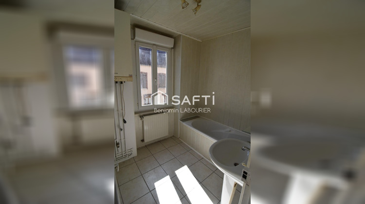 Ma-Cabane - Location Appartement Saint-Florentin, 65 m²