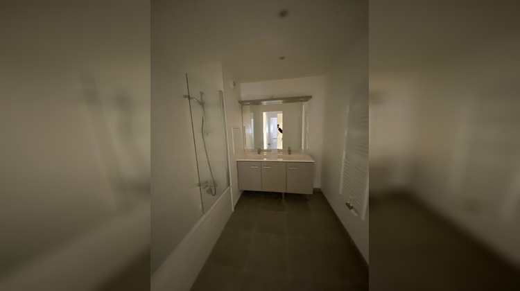 Ma-Cabane - Location Appartement SAINT-FONS, 74 m²