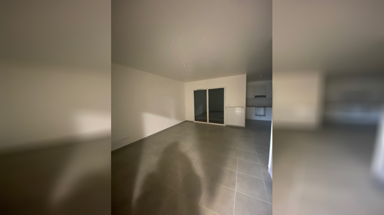 Ma-Cabane - Location Appartement SAINT-FONS, 56 m²