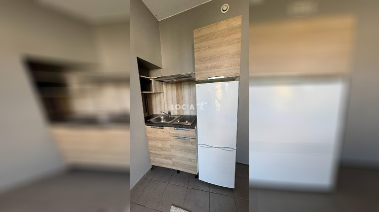 Ma-Cabane - Location Appartement Saint-Fons, 20 m²