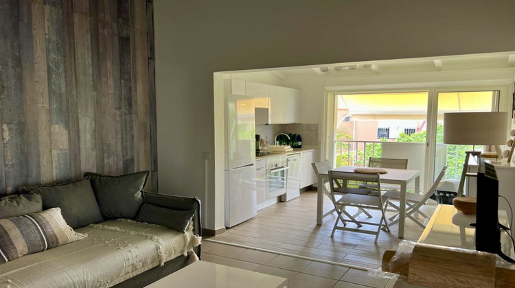 Ma-Cabane - Location Appartement Saint-François, 54 m²