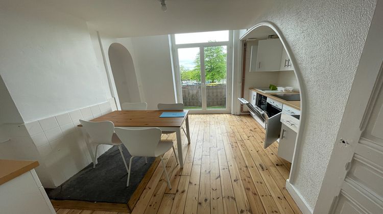 Ma-Cabane - Location Appartement SAINT-GENEST-LERPT, 99 m²