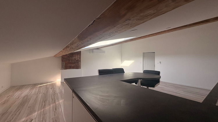 Ma-Cabane - Location Appartement SAINT-GENEST-LERPT, 35 m²