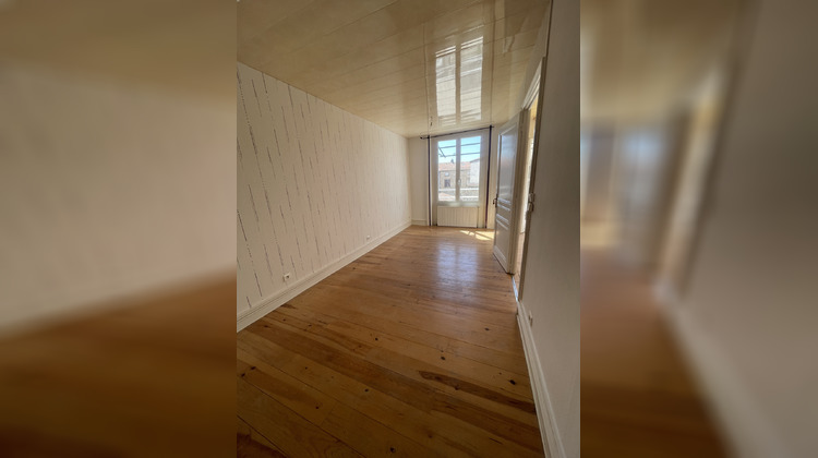 Ma-Cabane - Location Appartement Saint-Genest-Lerpt, 53 m²
