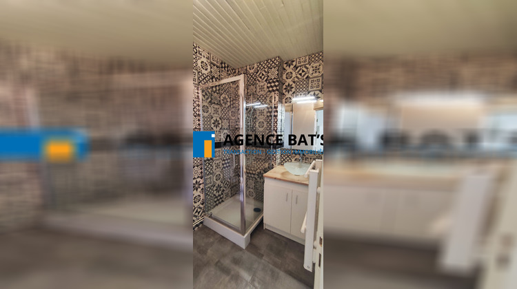 Ma-Cabane - Location Appartement SAINT-GENEST-LERPT, 35 m²