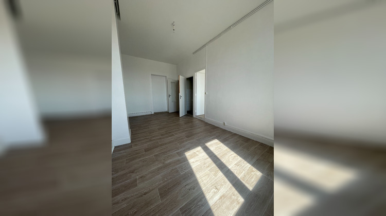 Ma-Cabane - Location Appartement SAINT-GENEST-LERPT, 81 m²