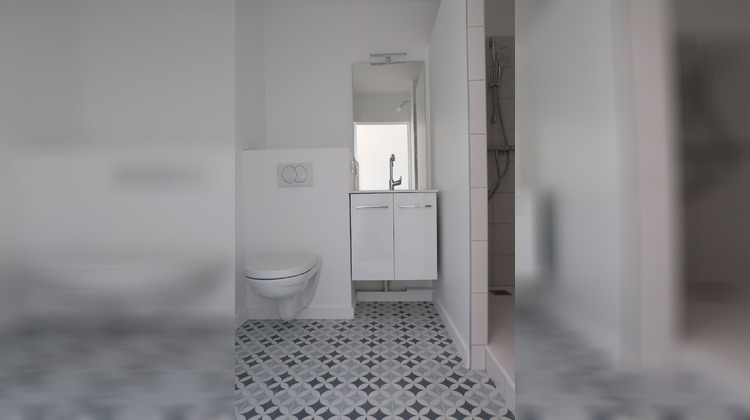 Ma-Cabane - Location Appartement SAINT GENEST LERPT, 43 m²