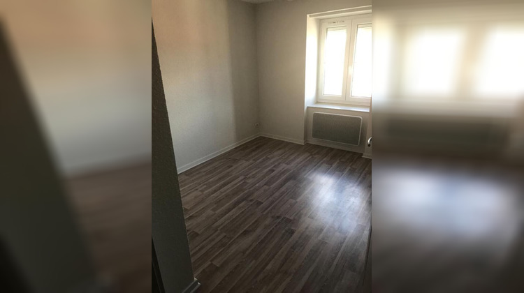 Ma-Cabane - Location Appartement SAINT GENEST MALIFAUX, 60 m²