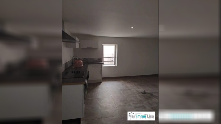 Ma-Cabane - Location Appartement Saint-Geniès-de-Comolas, 107 m²