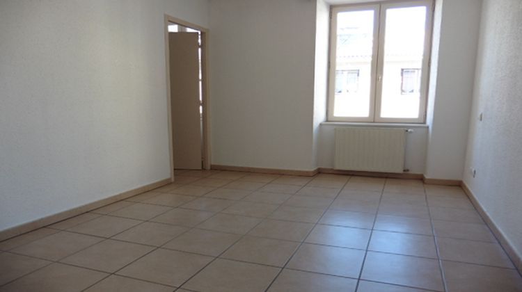 Ma-Cabane - Location Appartement SAINT-GENIEZ-D'OLT, 52 m²