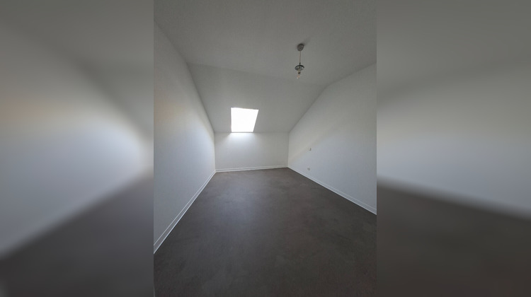 Ma-Cabane - Location Appartement SAINT-GENIEZ-D'OLT, 73 m²