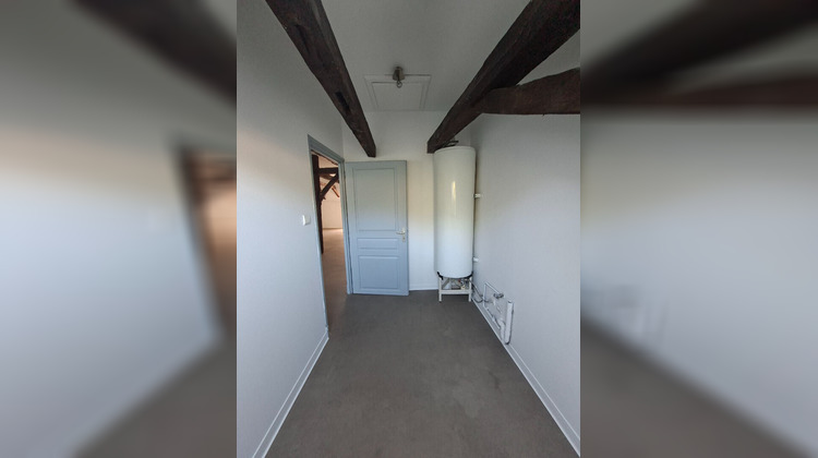 Ma-Cabane - Location Appartement SAINT-GENIEZ-D'OLT, 73 m²