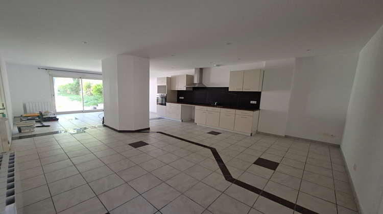 Ma-Cabane - Location Appartement SAINT-GENIEZ-D'OLT, 94 m²