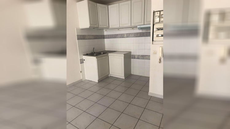 Ma-Cabane - Location Appartement Saint-Génis-des-Fontaines, 60 m²