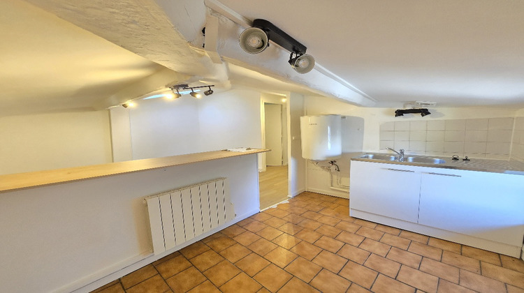 Ma-Cabane - Location Appartement Saint-Genis-Laval, 37 m²