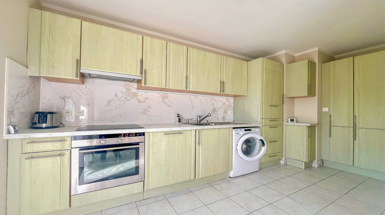 Ma-Cabane - Location Appartement Saint-Genis-Pouilly, 70 m²