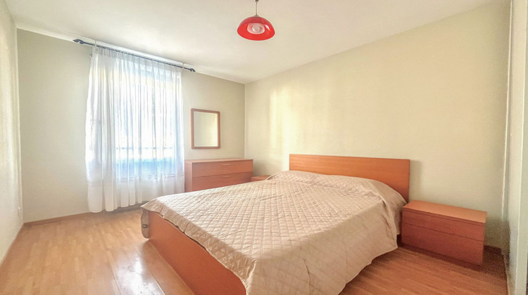 Ma-Cabane - Location Appartement Saint-Genis-Pouilly, 70 m²
