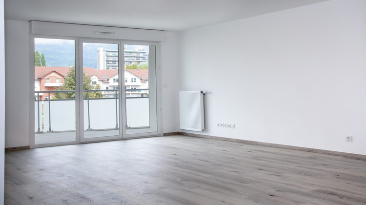 Ma-Cabane - Location Appartement Saint-Genis-Pouilly, 91 m²