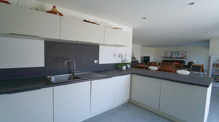 Ma-Cabane - Location Appartement Saint-Genis-Pouilly, 133 m²