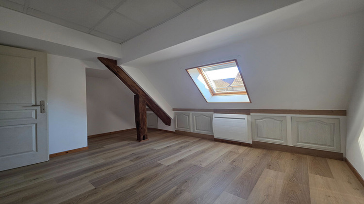 Ma-Cabane - Location Appartement SAINT-GENIX-SUR-GUIERS, 63 m²