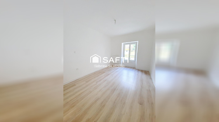 Ma-Cabane - Location Appartement Saint-Geoire-en-Valdaine, 108 m²