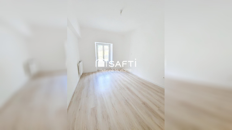 Ma-Cabane - Location Appartement Saint-Geoire-en-Valdaine, 108 m²