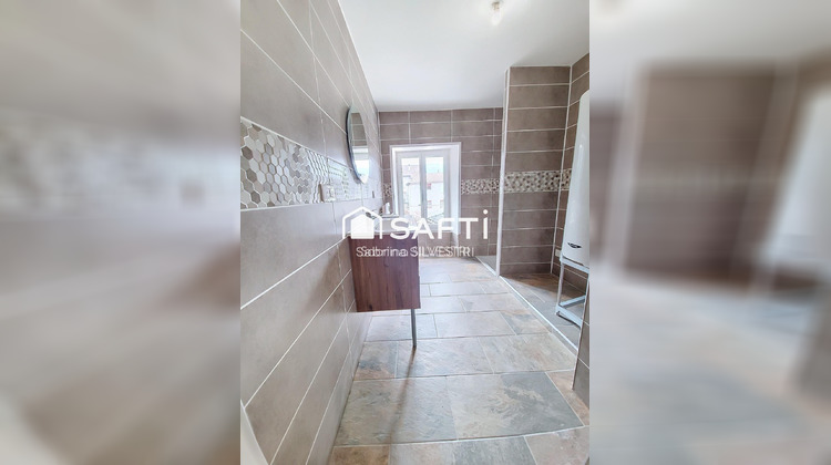 Ma-Cabane - Location Appartement Saint-Geoire-en-Valdaine, 108 m²