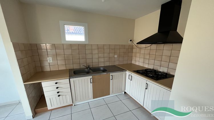 Ma-Cabane - Location Appartement Saint-Georges-de-Luzençon, 50 m²