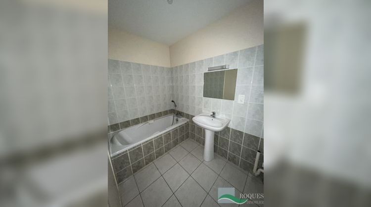 Ma-Cabane - Location Appartement Saint-Georges-de-Luzençon, 50 m²