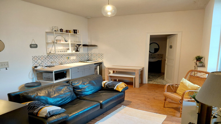 Ma-Cabane - Location Appartement Saint-Germain-de-Lusignan, 30 m²