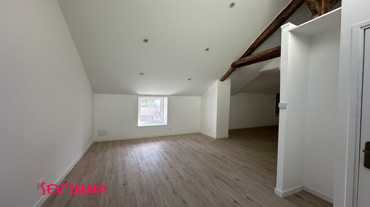 Ma-Cabane - Location Appartement Saint-Germain-des-Fossés, 64 m²