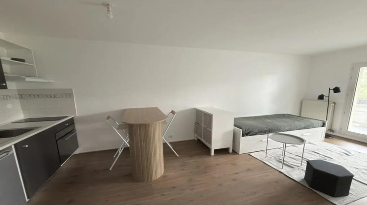 Ma-Cabane - Location Appartement SAINT GERMAIN LES CORBEIL, 27 m²