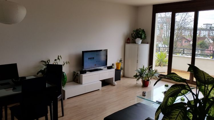 Ma-Cabane - Location Appartement SAINT-GRATIEN, 68 m²