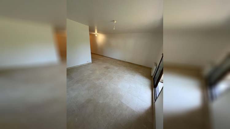 Ma-Cabane - Location Appartement SAINT-GRATIEN, 45 m²