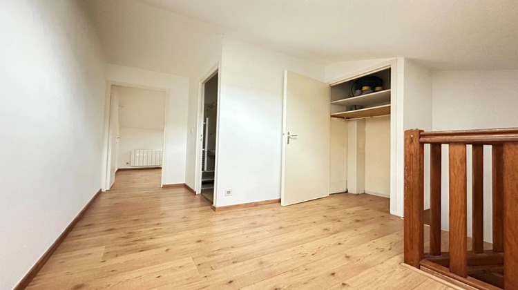 Ma-Cabane - Location Appartement Saint-Héand, 35 m²