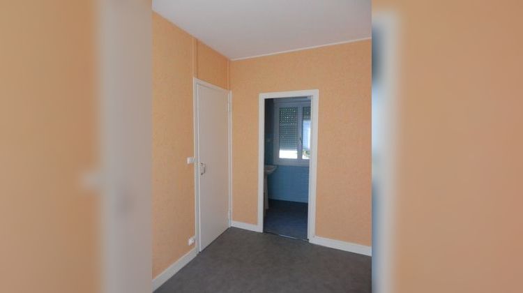 Ma-Cabane - Location Appartement SAINT-HILAIRE-DU-HARCOUET, 48 m²