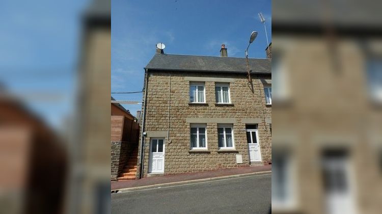 Ma-Cabane - Location Appartement SAINT-HILAIRE-DU-HARCOUET, 48 m²