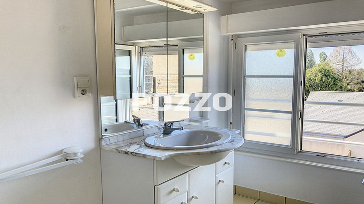 Ma-Cabane - Location Appartement SAINT-HILAIRE-DU-HARCOUET, 40 m²
