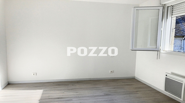 Ma-Cabane - Location Appartement SAINT-HILAIRE-DU-HARCOUET, 43 m²
