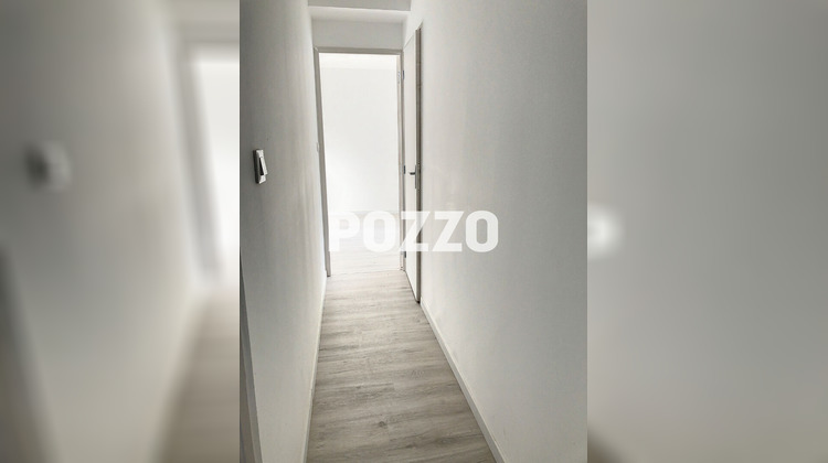 Ma-Cabane - Location Appartement SAINT-HILAIRE-DU-HARCOUET, 43 m²