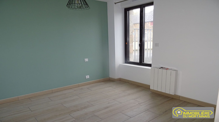 Ma-Cabane - Location Appartement Saint-Hilaire-du-Harcouët, 38 m²